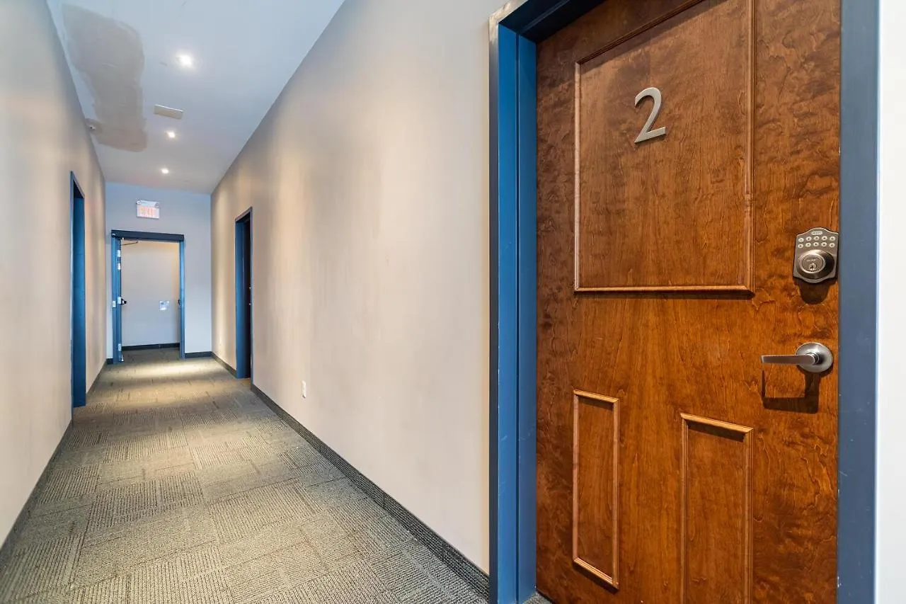 214 Sunny Downtown Loft Apartman Halifax